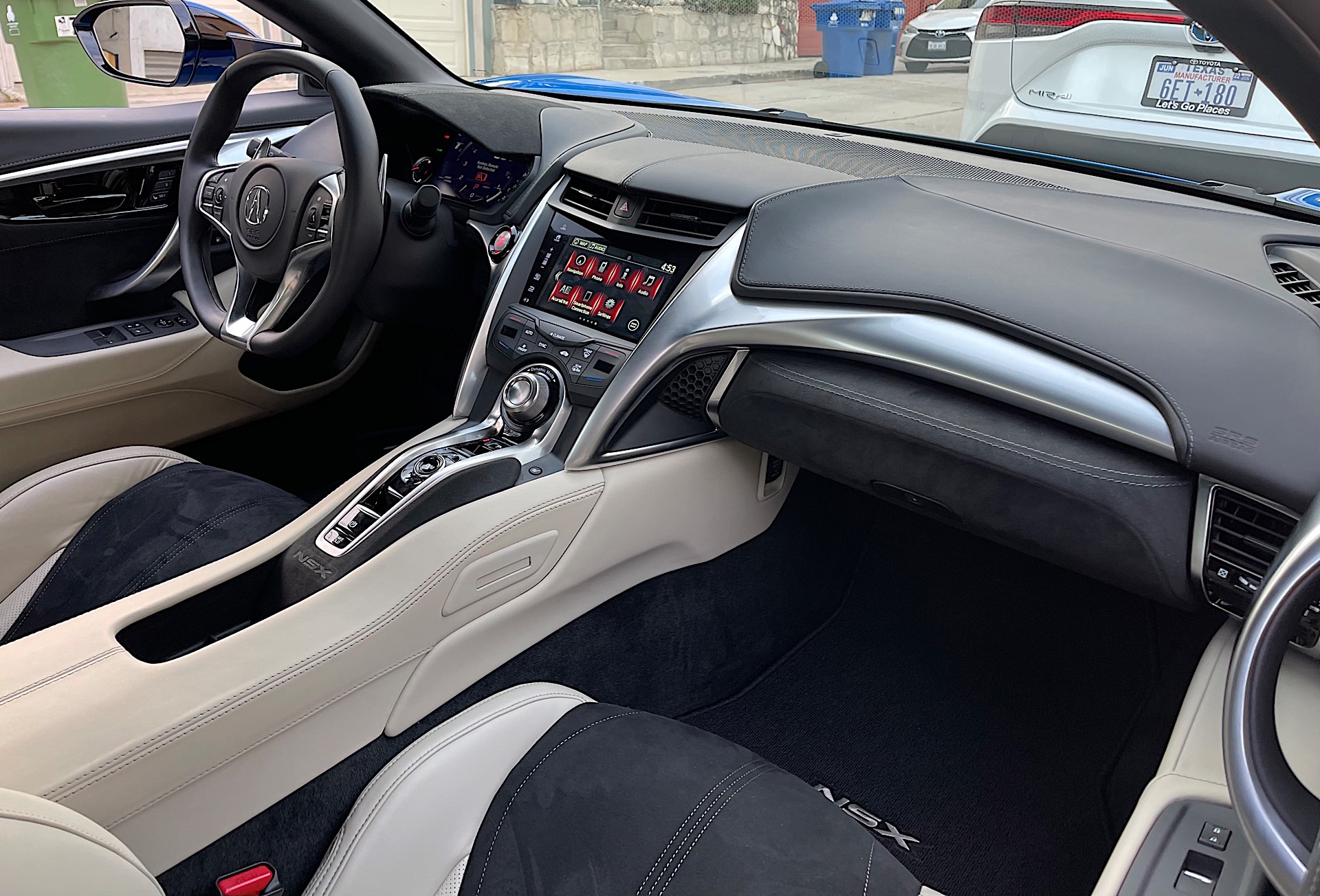 2021 Acura NSX interior 02 1