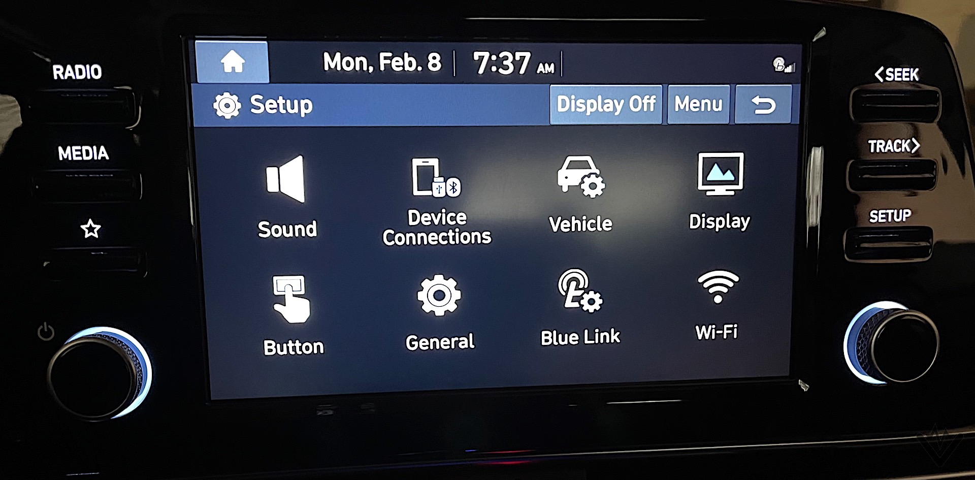 2021 Hyundai Elantra SEL main touchscreen 03 1