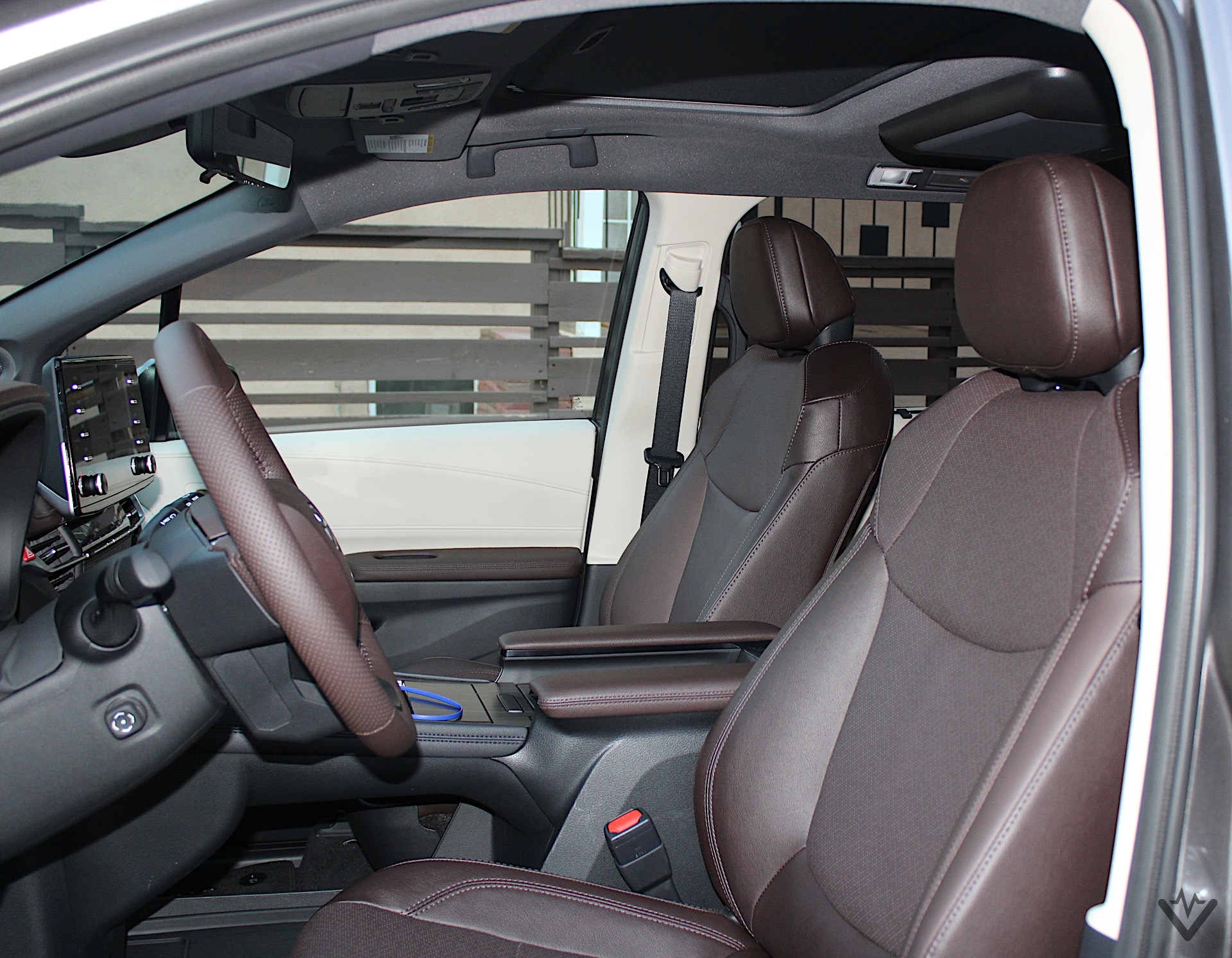 2021 Toyota Sienna interior 09 1