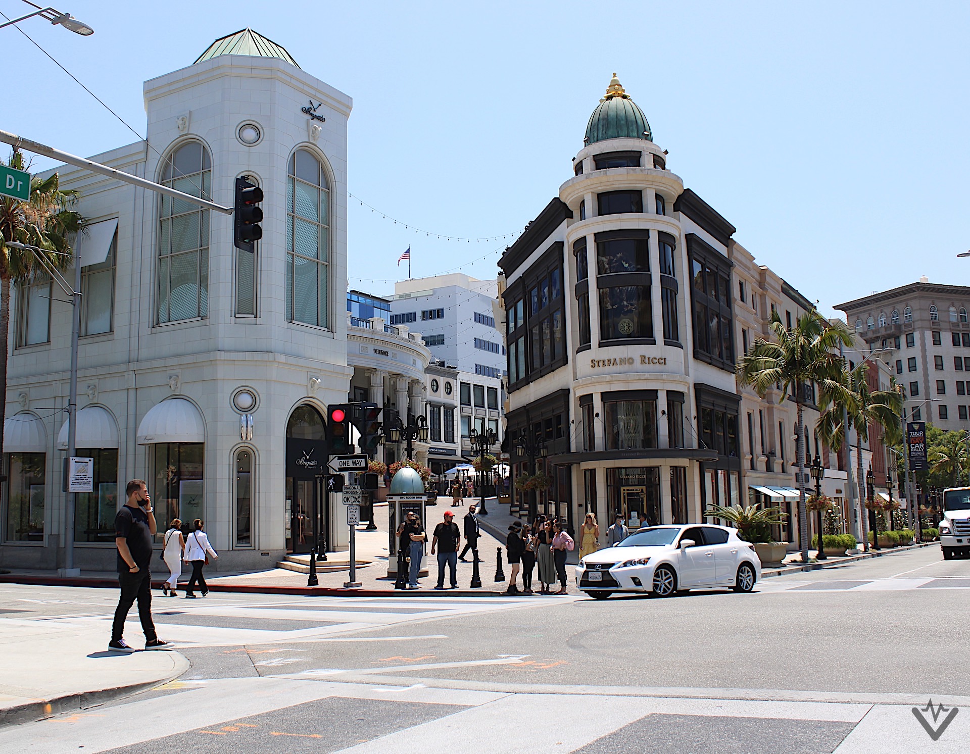 Two Rodeo Drive 01