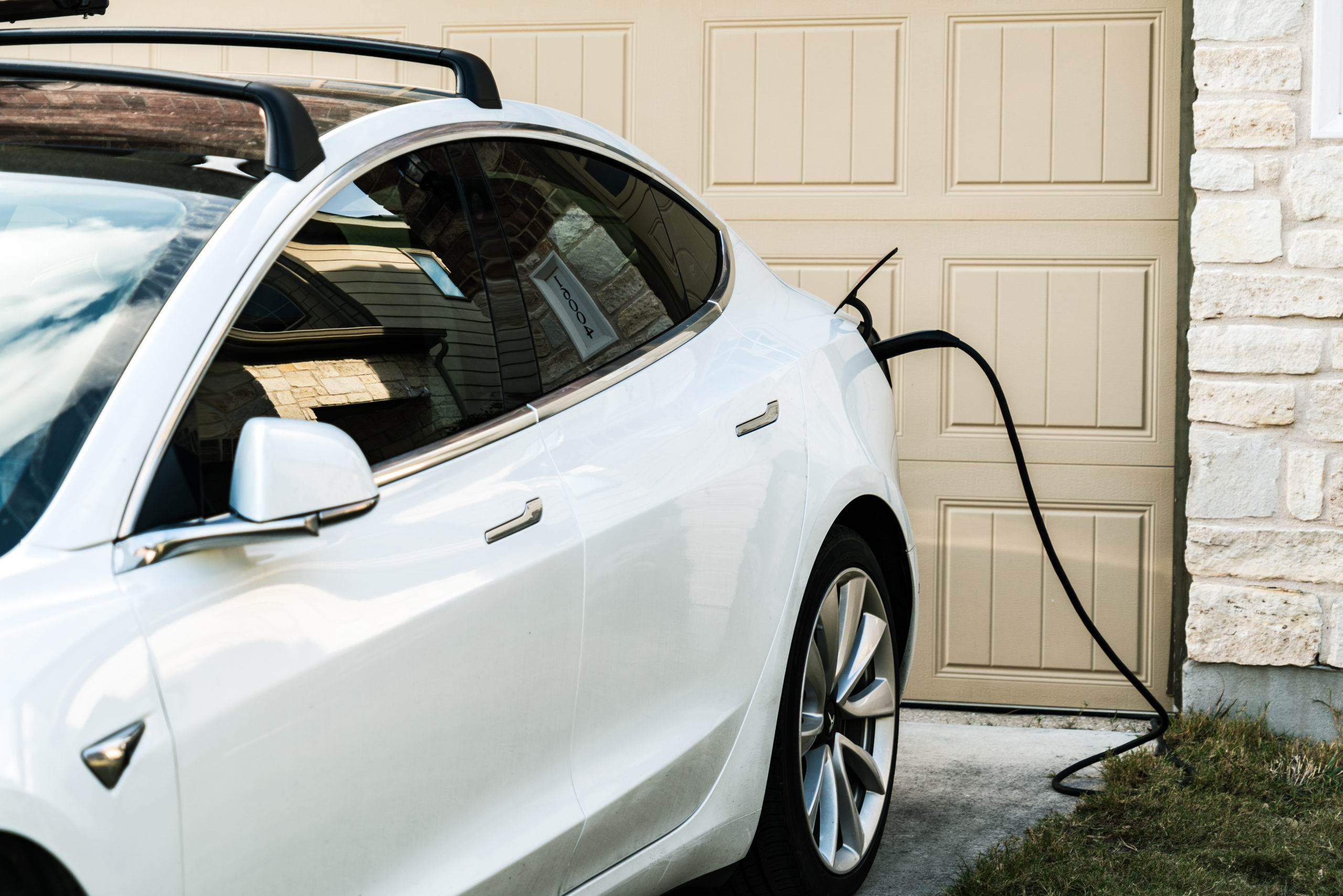 How much does it Cost to Install a Tesla Charger